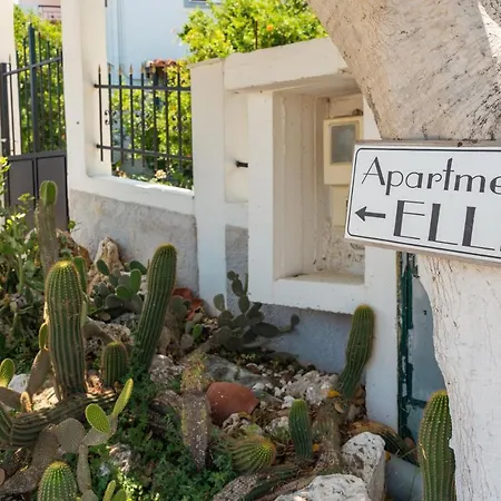 Elli's 1 Apartment Antimachia